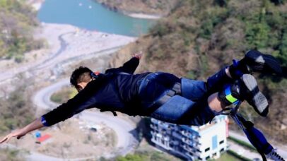 Bungee jumping in rishikesh