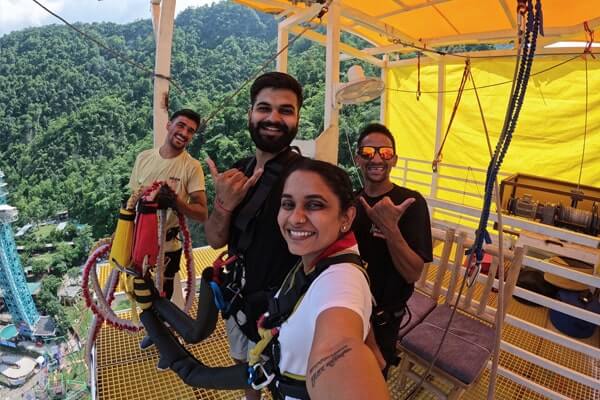 111 meter couple bungee juimping in rishikesh