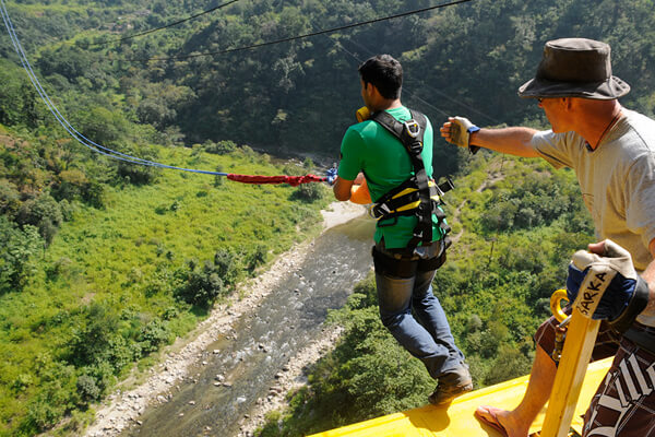 83m giant swing in rishikesh, heighest gian swing in india