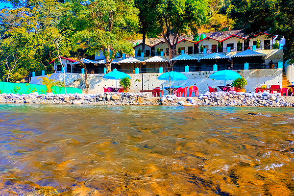 river side camping in rishikesh